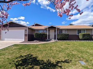 204 S 57th St, Yakima, WA 98901