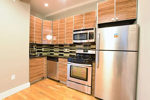 Rented by Clove Realty LLC | media 1