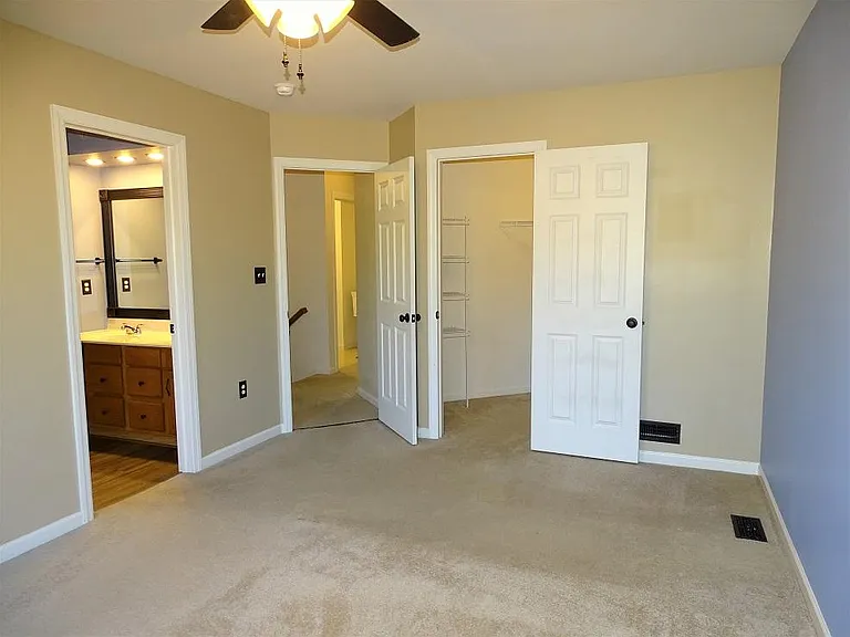 56 N Village Cir — Photo 18