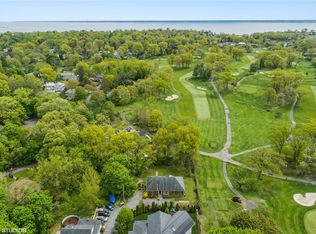 37 Old Post Ln, Mamaroneck, NY 10543