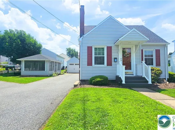 32 Kiernan Ave, Hellertown, PA 18055