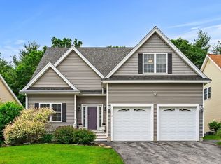44 Steinbeck St, Tyngsboro, MA 01879