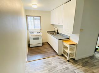 1100 S Buena Vista Ave #B, Corona, CA 92882