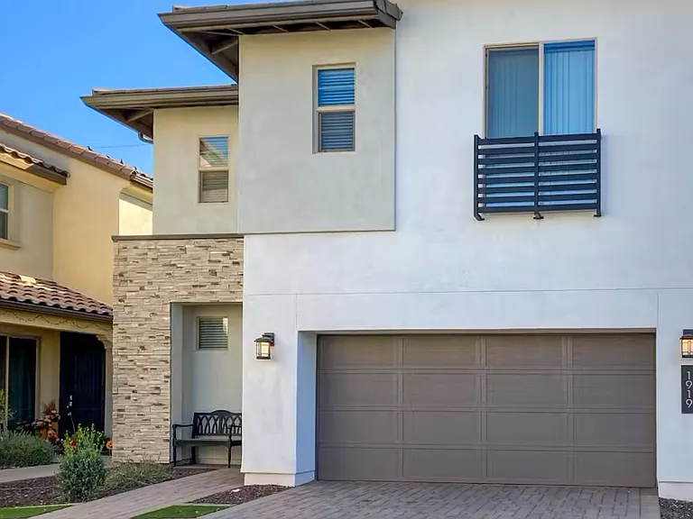 1919 S Follett Way — Photo 1