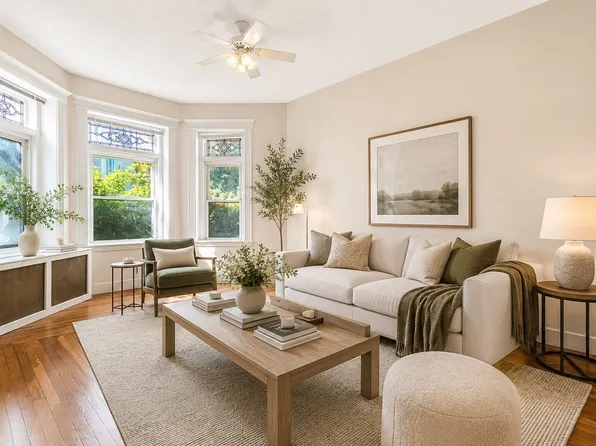 1109 Boylston St APT 4, Boston, MA 02215
