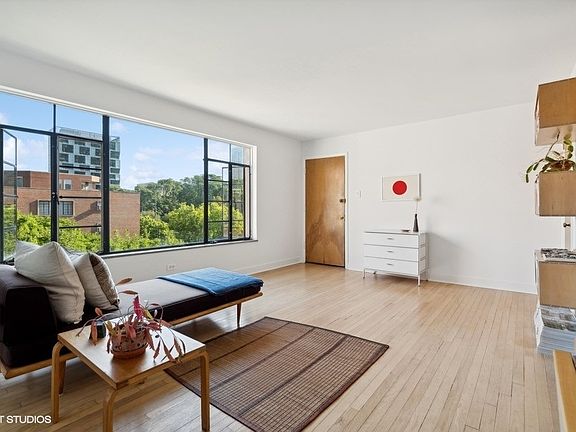 4th image of 5728 S Stony Island Ave APT 3