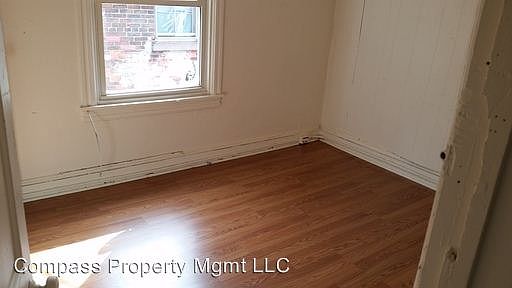 3rd image of 244 Fleetwood St