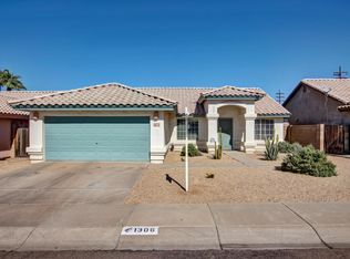 1306 W Wagoner Rd, Phoenix, AZ 85023