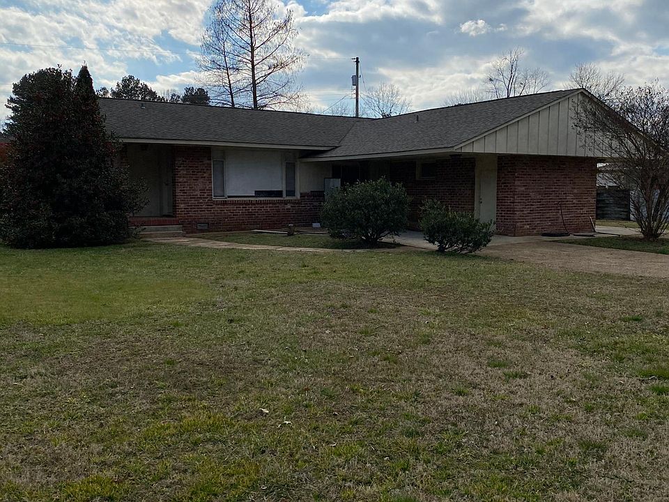 1st image of 4604 Lake Hills Cir