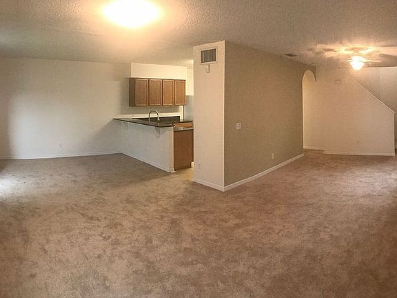 DINING AREA - FAMILY - FOYER