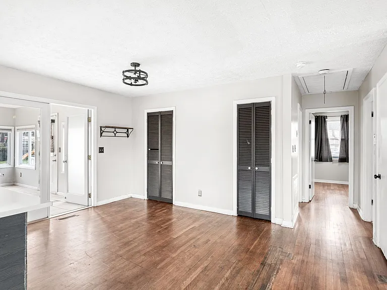 5023 Packard Dr — Photo 14