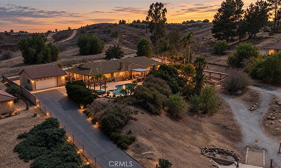 1st image of 16800 Sendero Del Charro