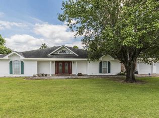 15113 Clairville Dr, Abbeville, LA 70510