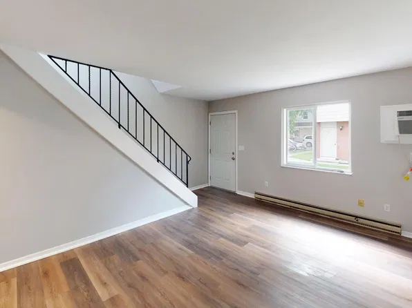 28325 Main St #3, Millbury, OH 43447