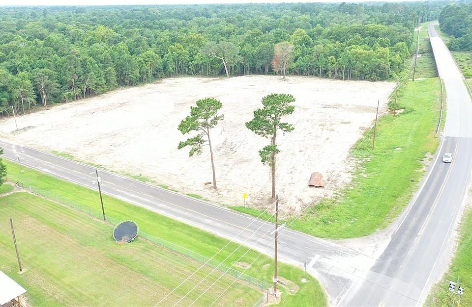 1st image of 285 Fm 2090 Rd