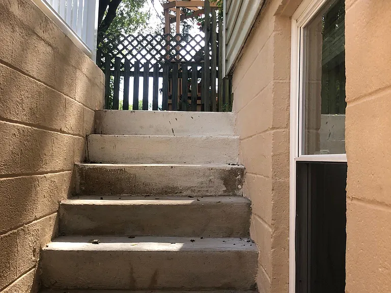 1917 Shiver Dr — Photo 15