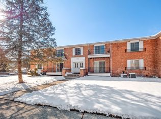 30751 Shiawassee Rd APT 28A, Farmington, MI 48336