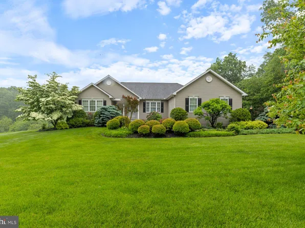 5353 Walkerwood Ct, Manchester, MD 21102