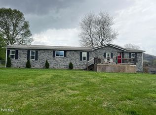 298 Rabbit Run Ln, Dryden, VA 24243