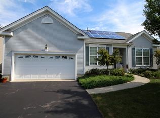 55 Pond View Cir, Barnegat, NJ 08005