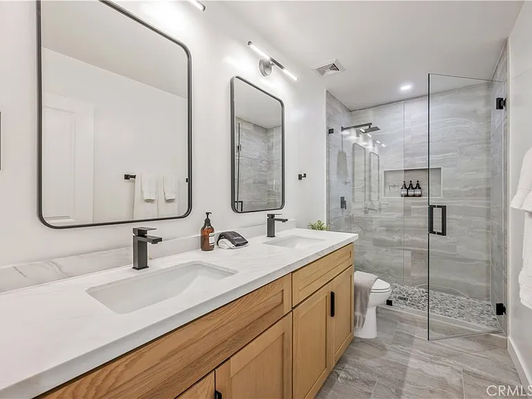 25266 Pacifica Ave — Photo 23