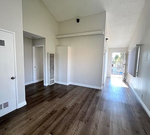 4th image of 1024 Hoffman Ave APT C