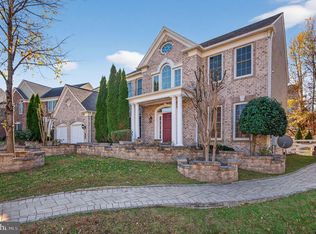 8099 Paper Birch Dr, Lorton, VA 22079