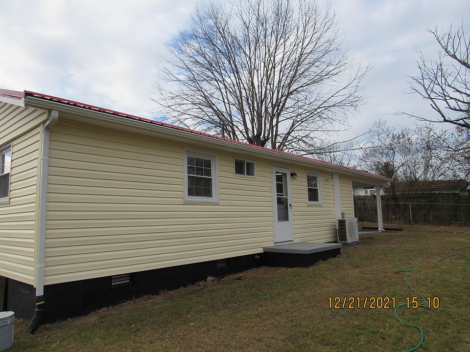 1620 Randolph Ave, Pulaski, VA 24301 Zillow