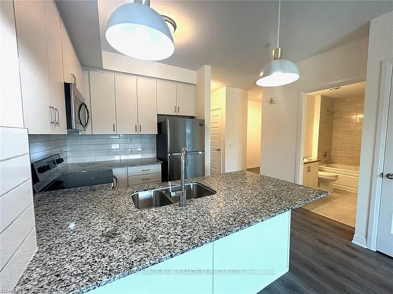 128 Grovewood Cmn #202 — Photo 15