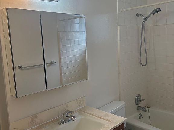5th image of 475 E 6th Ave