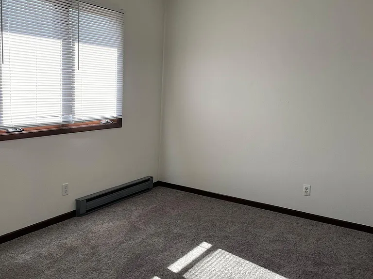 2690 Rudeen Close — Photo 7