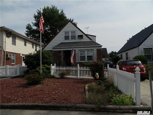 1st image of 26408 82nd Ave