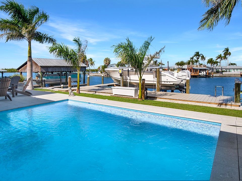 1st image of 190 Tahiti Cir