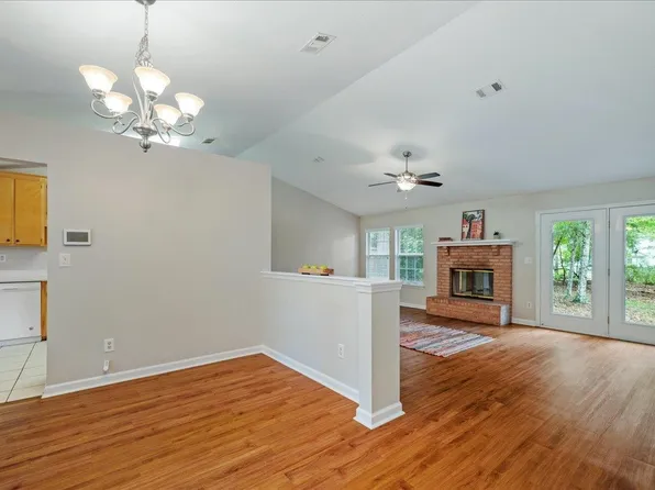 8802 Minnow Creek Dr, Tallahassee, FL 32312
