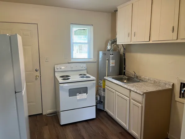 694 Hickory St, Augusta, GA 30901