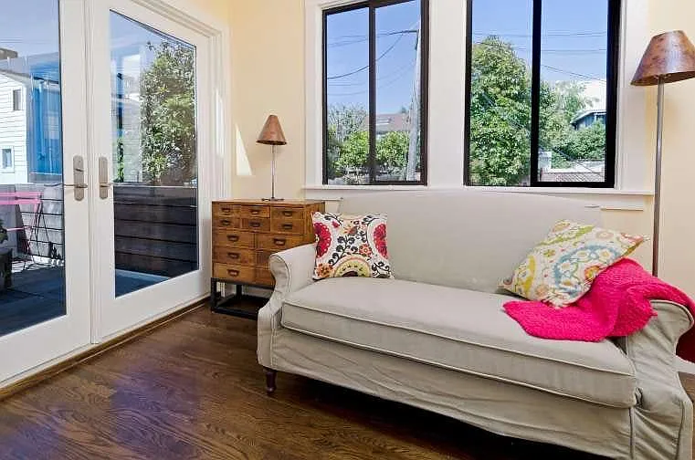 Sunroom in-between Master and Balcony