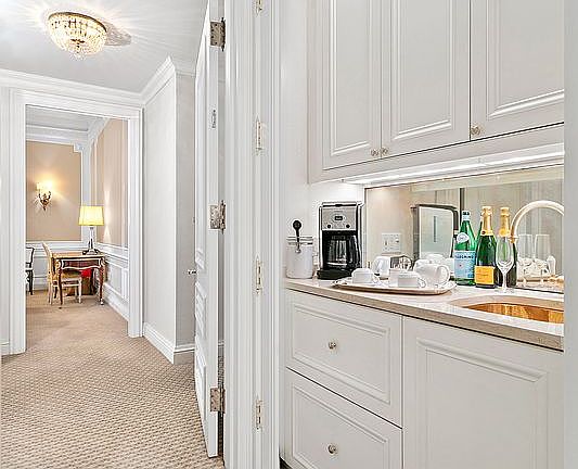 3rd image of 2 E 55th St #1116