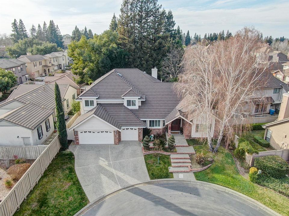 1st image of 7716 S Cove Dr