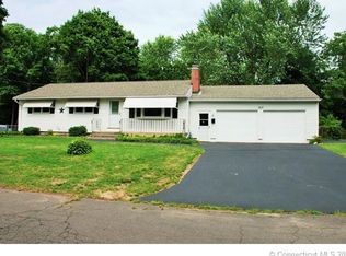 6 Lancer Dr, Enfield, CT 06082