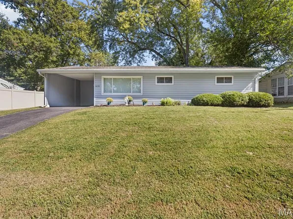 9259 Bataan Dr, Saint Louis, MO 63134