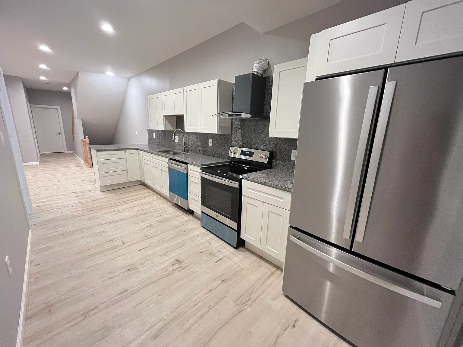 3237 Dawson St — Photo 3
