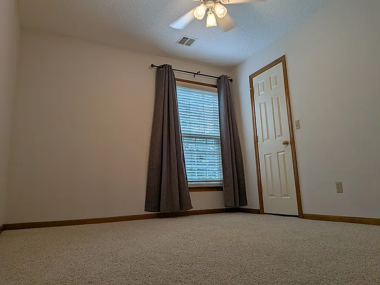 13115 Kessler St — Photo 30