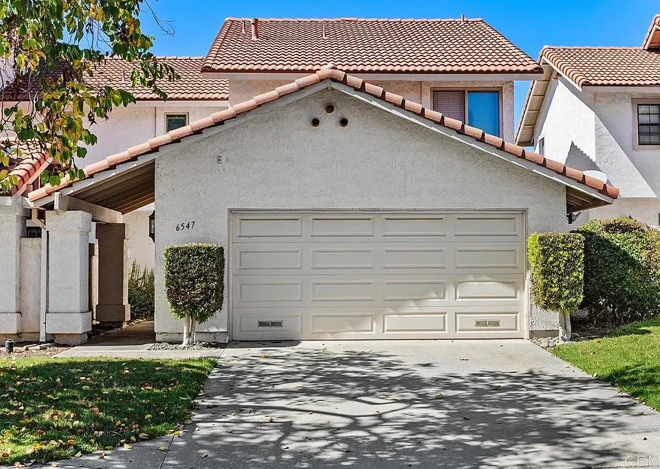 6547 Via Barona