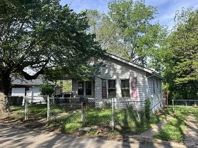26 Pelzer St — Photo 1