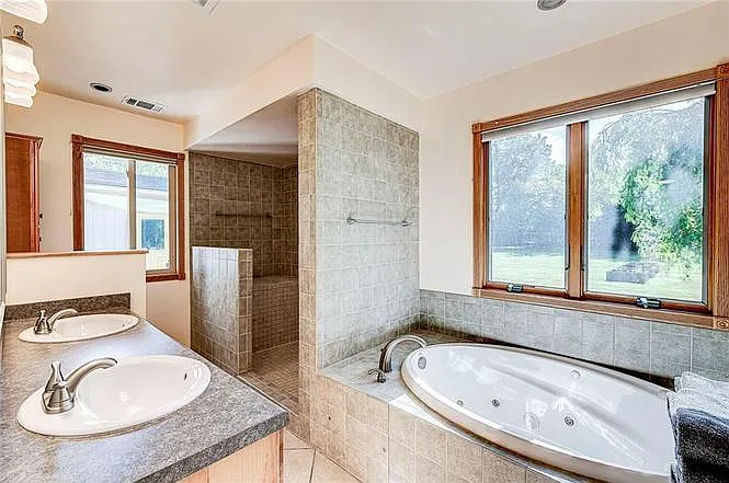 11050 Willowmere Dr — Photo 16