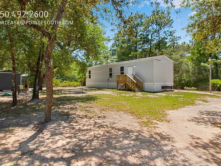 396 Peachtree Cir — Photo 1