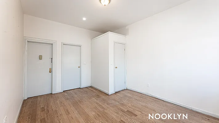 Rented by Nooklyn NYC LLC | media 3