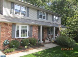 1013 Woodstream Dr, Wilmington, DE 19810