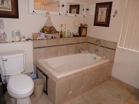 5th image of 615 Thrush Dr