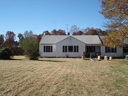 2nd image of 22236 Curtis Mill Ln